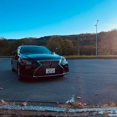LS600h 前期　リヤ後期仕様　車検R8\５の画像