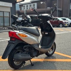 【人気・FI車】ヤマハ JOG SA36J シルバー 【通勤通学に最適】の画像
