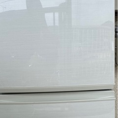 シャープ冷蔵庫137Lの画像