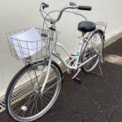 自転車🚲24インチ自転車🚲ギア付きライト付き自転車🚲お買い得‼️春日市‼️入荷しました🚲白色自転車🚲ホワイト🚲リサイクルマート♻️リサイクル🚲【No318】★の画像