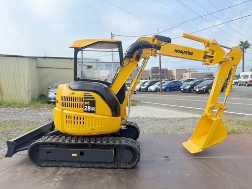 コマツ　ミニユンボ　PC28UU-3  油圧ショベル　倍速付き　　4wayマルチ付き　ゴムキャタ　3tクラス　全国陸送可能  　