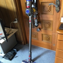 Dyson V7 ② モーターヘッド ＋ ノズル2本セット ＋ 壁取付充電スタンド  発送不可の画像