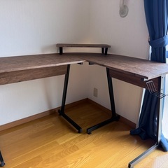 新品同様　コーナーデスク　の画像