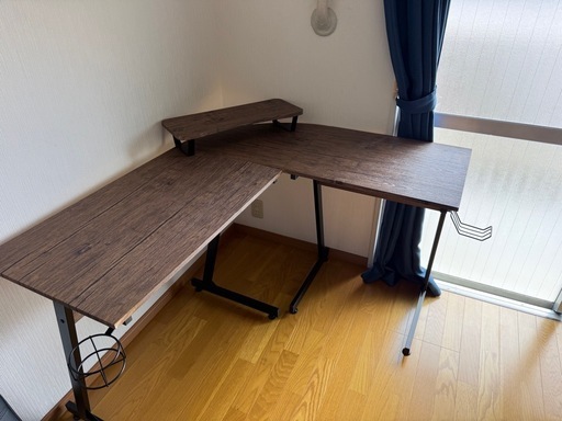 新品同様　コーナーデスク　