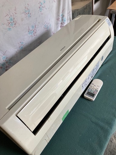 ①日立　エアコン　標準取付け工事込み！