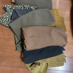 大量の布の画像