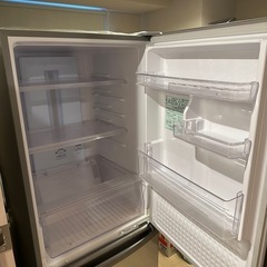 【2019年製】Panasonic 冷凍冷蔵庫 NR-B265B-SS（262L） の画像