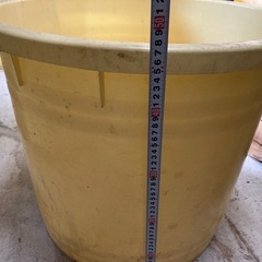 【2つ】漬物容器　樽　80ℓの画像