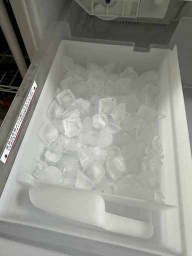 335 L　冷蔵庫　自動製氷 