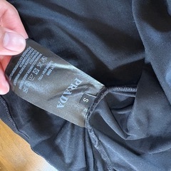 プラダ　Tシャツ
の画像