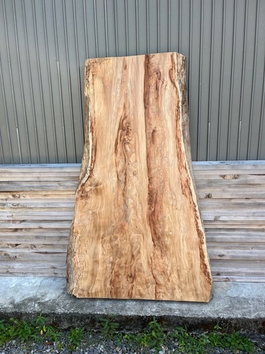 値引き中！国産杉 一枚板 荒材 厚み8cm 希少杢 160cm 耳付き 天板 国産杉 無垢 一枚板 荒材 厚み8cm 希少杢 ショップ 160cm 耳付き