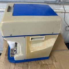 かき氷機械
電動の画像