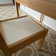 IKEA キッズテーブルチェアセットの画像