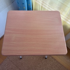 折り畳みテーブル
の画像