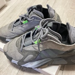 adidas海外限定モデル 　メンズスニーカーの画像