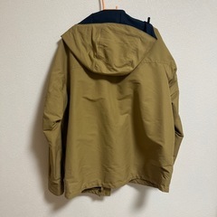 秋にぴったり　　軽いジャケットの画像