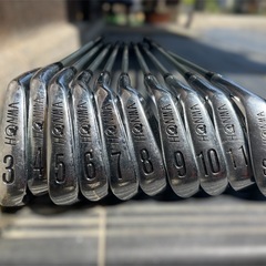 ゴルフ⛳️好きな祖父👴の愛用品❣️ゴルフフルセット✨✨HONMAなど豪華ブランドの16本セットの画像