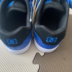 ＤCスニーカー23センチの画像