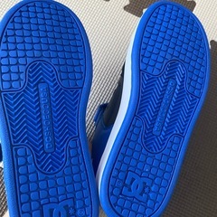 ＤCスニーカー23センチの画像