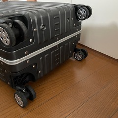 【NEO KEEPR】TSAロック搭載 スーツケース34Lの画像