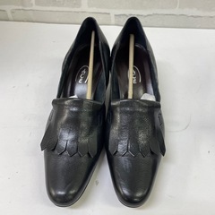 フリンジ付パンプス 23.5cm ace corporationの画像