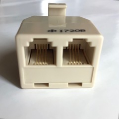 モジュラーコード 電話線 中継・分配コネクタ (メス×2口-オス×1口) 6極 2芯・4芯兼用の画像