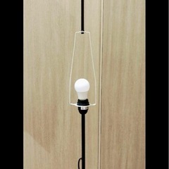 間接照明　フロアランプの画像