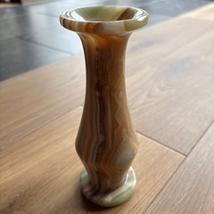 花瓶とフォトスタンド
の画像