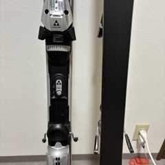 カービングスキー板及びポールの画像