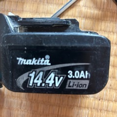 DIY マキタ　makita インパクトドライバー　と　
丸ノコの画像