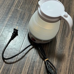 折りたたみ湯沸かしポットの画像