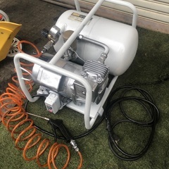 実働　MAX製　エアーコンプレッサー本体　MAX マックス エアコンプレッサ AK-415PB 100V 60Hz 550W 45l/min 8kg/cm3の画像