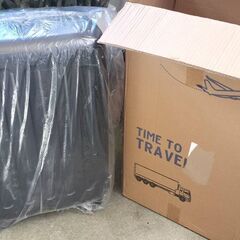 💖激安💖 【代理出品】新品 【黒】 1個入荷 単品仕入れにつき送料が かかります 2個以上は送料が無料になります。 1個4500円＋送料600円 受渡場所 上野宮国 10:00～21:00 どうぞ宜しくお願い致します。の画像