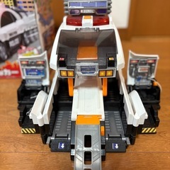 トミカ　デカパトロールカーの画像