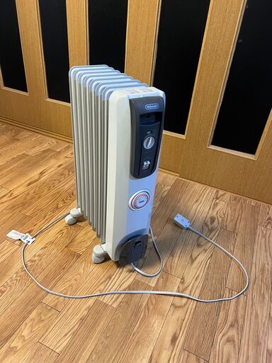 超美品★De'Longhiデロンギオイルヒーター☃︎ Amazon | DeLonghi オイル・ラジエターヒーター 071221TEC | De