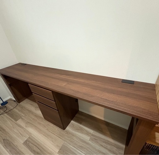 パモウナ　長机