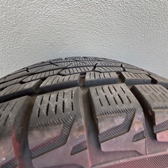225/60R17 スタッドレスタイヤ 4本セットの画像