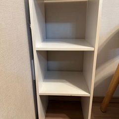 白い棚　3段の画像