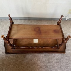 飛騨産業 センターテーブル No.6T キツツキマーク (N.K.Y) 岸辺