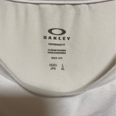 オークリー　スポーツウェア　OAKLEY ホワイト Tシャツ L/XLの画像