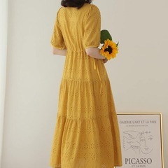 ロングワンピース 黄色の画像