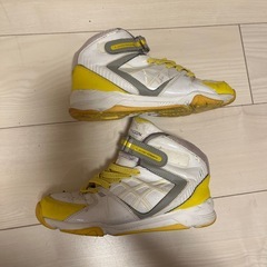 TIGON ハイカットシューズ　レディース　23センチの画像