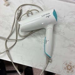 ドライヤー　小の画像