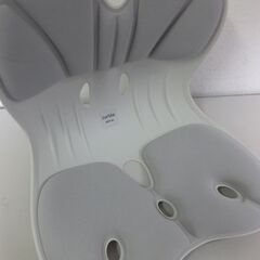 カーブルチェア ワイド グレー 姿勢 骨盤 姿勢キープ 骨盤椅子 骨盤イス 姿勢矯正 骨盤チェアー サポート curble ABLUE 札幌市 屯田店の画像