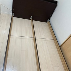 ダブルベットベッドフレームの画像