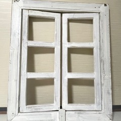 アンティーク 小窓 アイテム の画像