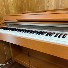 【終了】電子ピアノ クラビノーバ CLP-330の画像