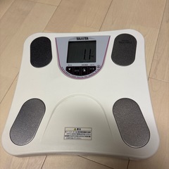 タニタ体重計の画像