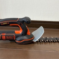 BRACK+DECKER 5in 1 ポールヘッジ&芝生バリカンの画像