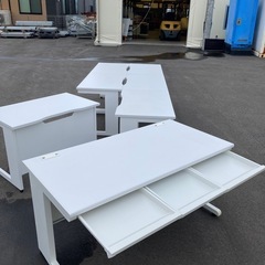 【OF-65】オフィスデスク 横幅100cm 平机 ワークデスク ホワイトスチール 事務机 OAデスク PC パソコンデスク　検)事務机　オフィス チェア　会議 椅子　ロッカー　ミーティングテーブル　応接ソファ 店舗 事務所 什器　書庫 本棚 ラック デスク スチール 美品多数 格安 【中古オフィス家具】の画像